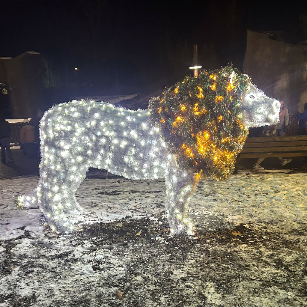 large lion shaped display for zoos