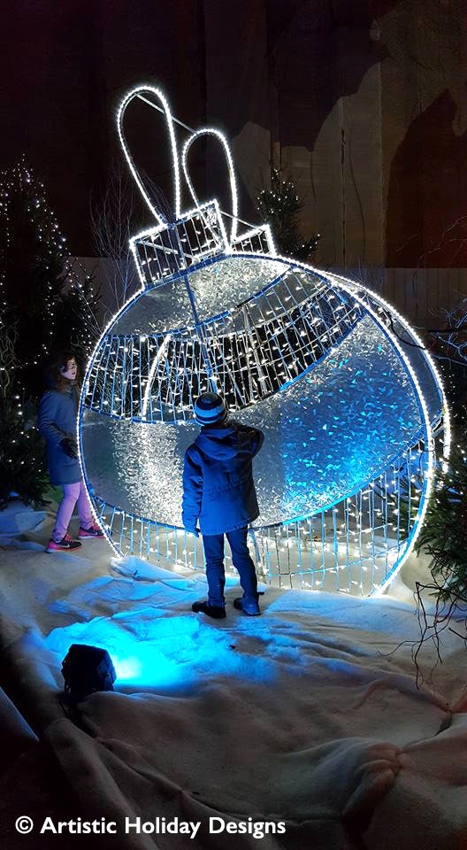 2D/3D Enchanted Pure White Ornament - 9.8ft