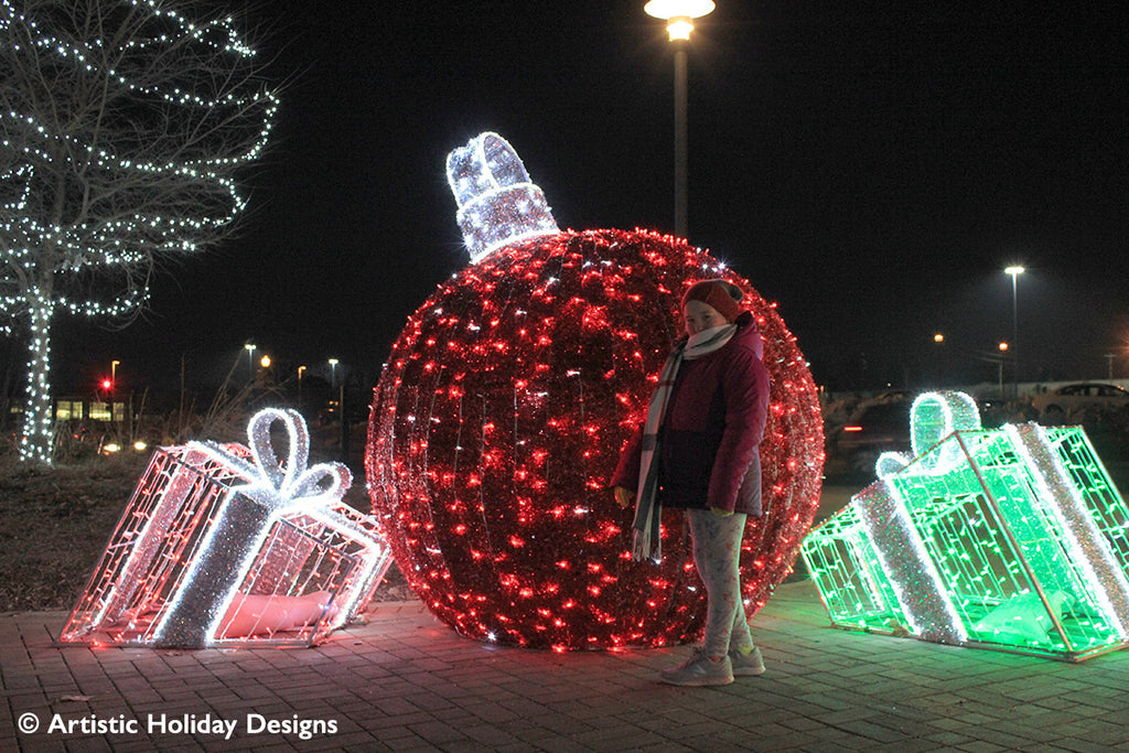 3D Large Red Ornament - 7.8ft
