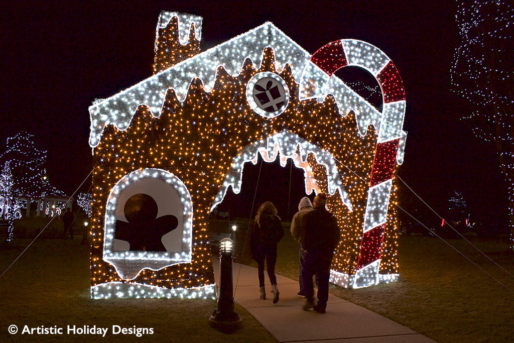 Gingerbread House - 16ft