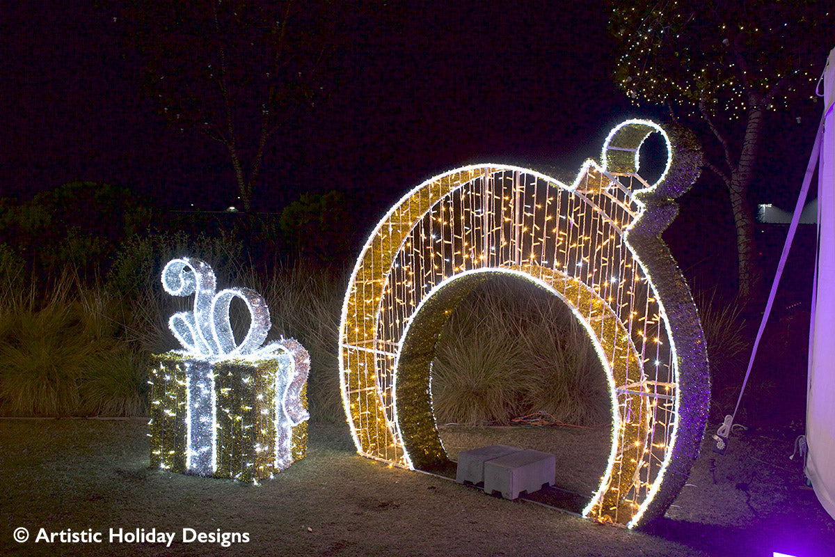 3D Small Gold Giftbox - 3.94ft