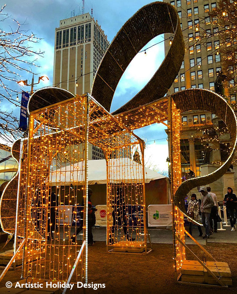 Royal Walk Thru Giftbox - 16.4ft