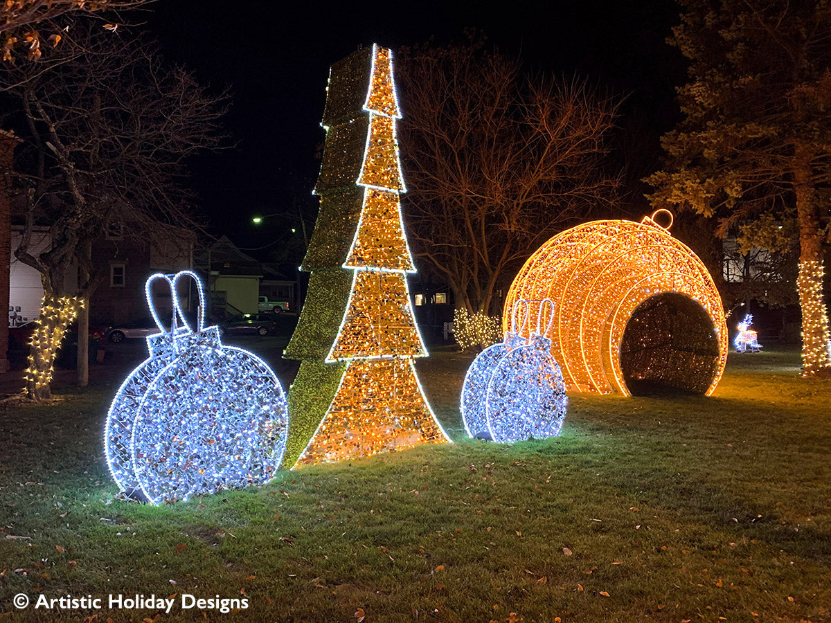 Radiant Ornament - 6.5ft