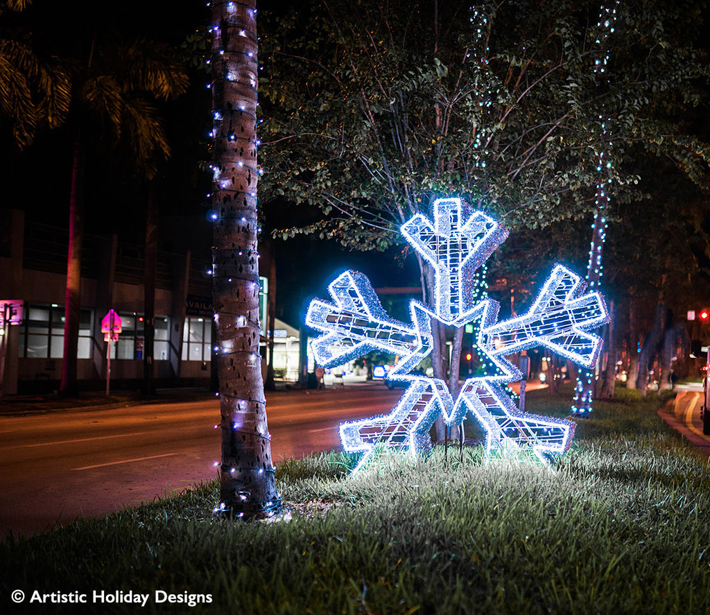 Majestic White Snowflake - 6.5ft
